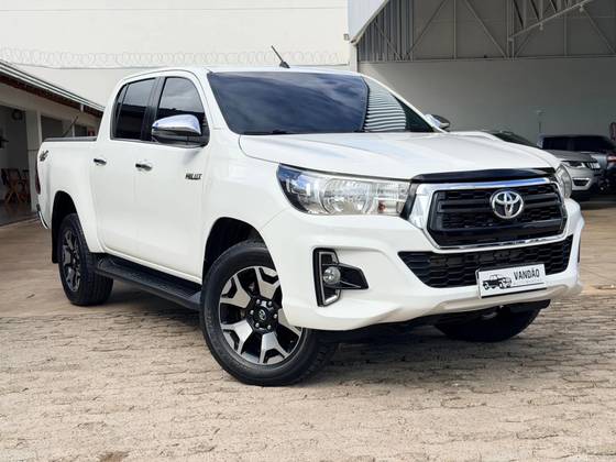 TOYOTA HILUX 2.8 SRV 4X4 CD 16V DIESEL 4P AUTOMÁTICO